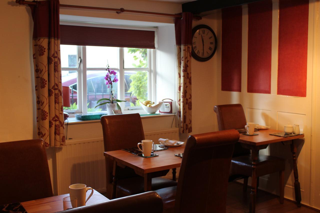 Brewery Farm House Bed & Breakfast Swindon Eksteriør billede